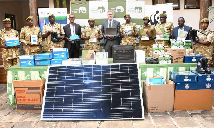 WWF rhino donation